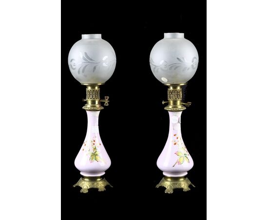 Pair of antique Old Paris pink porcelain lamps from the 1800s