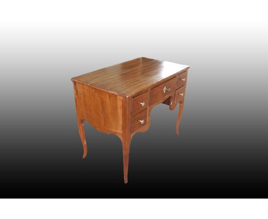 Antique French Transition style walnut writing desk from the late 1700s, early 1800s