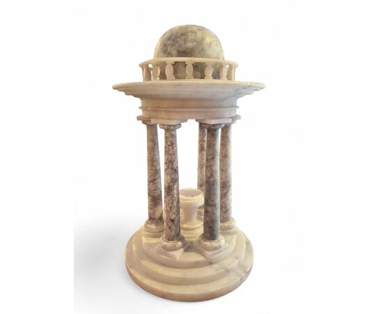 Tempietto in alabastro