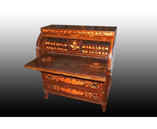 Stunning Dutch roll-top commode from the early 1800s, Louis XVI style, in richly inlaid mahogany.