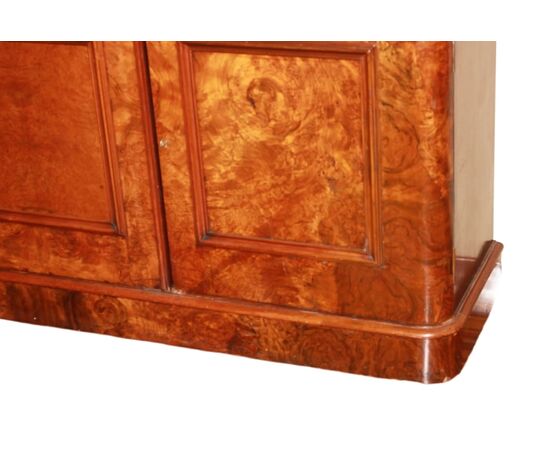 Grande Libreria Bookcase stile Vittoriano in Radica di Noce