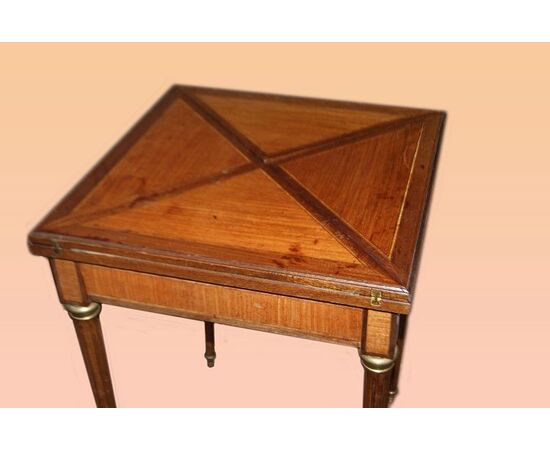 French Louis XVI style handkerchief game table from the 1800s