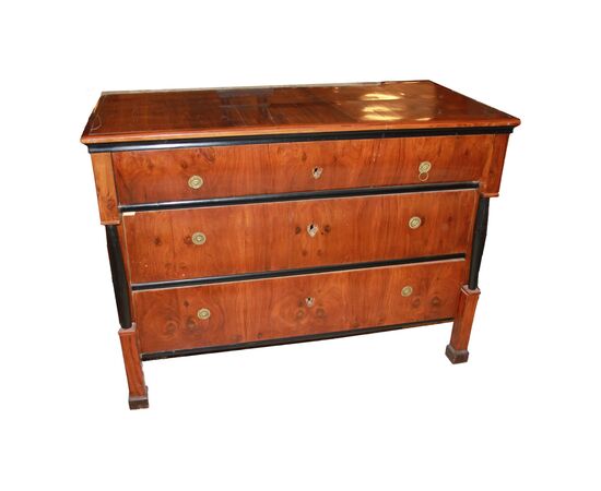 Mid-1800s Empire style walnut chest of drawers