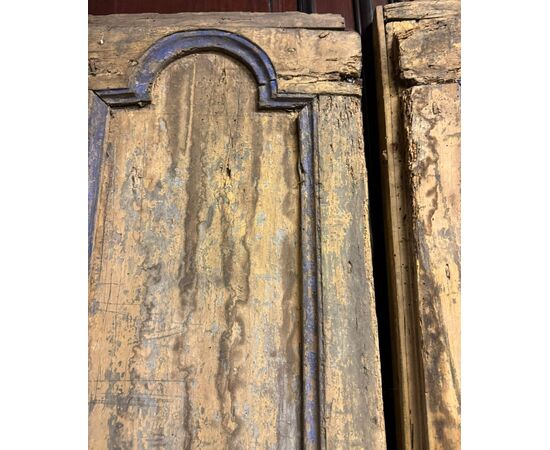 PTL713 - Antique lacquered double door, 18th century, clear size cm W 86 x H 215