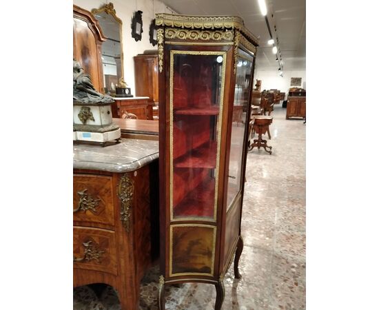 French Transition style display cabinet with 1800s Vernis-Martin paintings