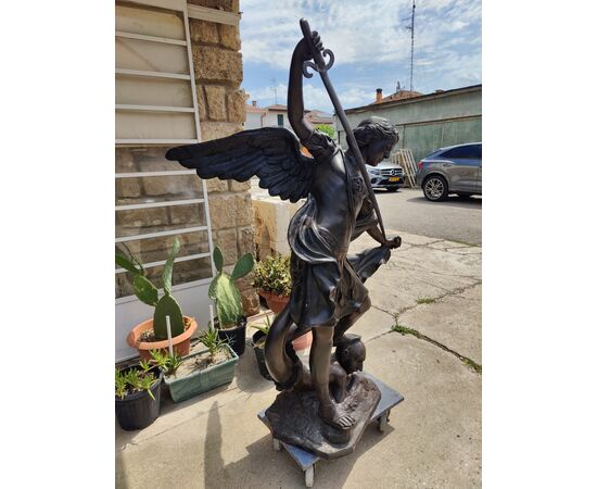 Monumentale scultura - San Michele arcangelo in bronzo - H 148 cm - Venezia