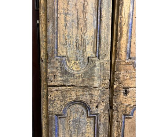 PTL713 - Antique lacquered double door, 18th century, clear size cm W 86 x H 215