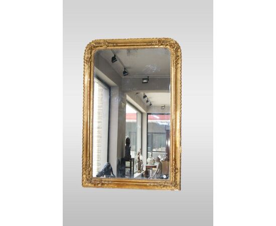 Beautiful Large French Gilt Gold Leaf Mirror from the 1800s