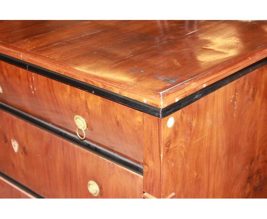 Mid-1800s Empire style walnut chest of drawers