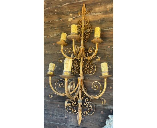 LAMP250 - Pair of gilded sconces, 19th/20th century, dimensions cm W 60 x H 115 x D 34