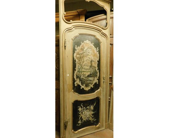 PTS895 - No. 2 antique lacquered doors, with frame and overdoor, 18th century, opening cm W 90 x H 217