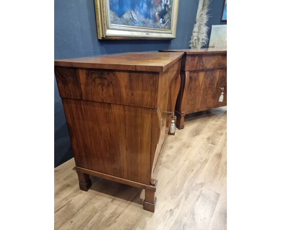 Pair of Empire sideboards, 1820, veneered in walnut burl wood