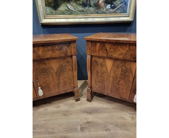 Pair of Empire sideboards, 1820, veneered in walnut burl wood