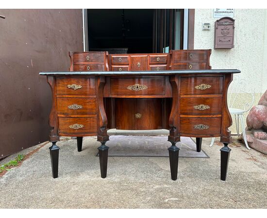 Louis XVI mazzarina desk, Genoa 1700s