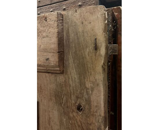 PTIR478 - Antique rustic walnut wood door, 19th century, dimensions cm W 79 x H 193
