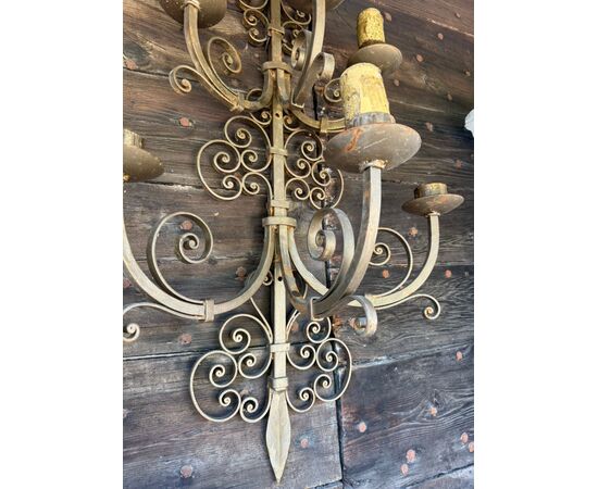 LAMP250 - Pair of gilded sconces, 19th/20th century, dimensions cm W 60 x H 115 x D 34