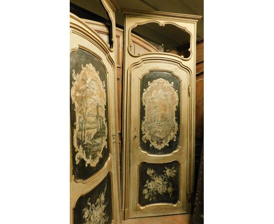 PTS895 - No. 2 antique lacquered doors, with frame and overdoor, 18th century, opening cm W 90 x H 217