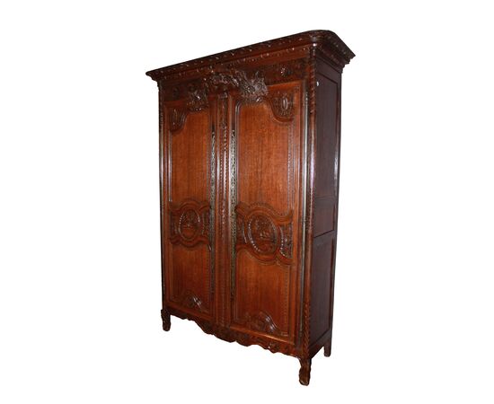 Armadio francese del 1700 Normandia da Matrimonio Mariage in legno di rovere riccamente intagliato