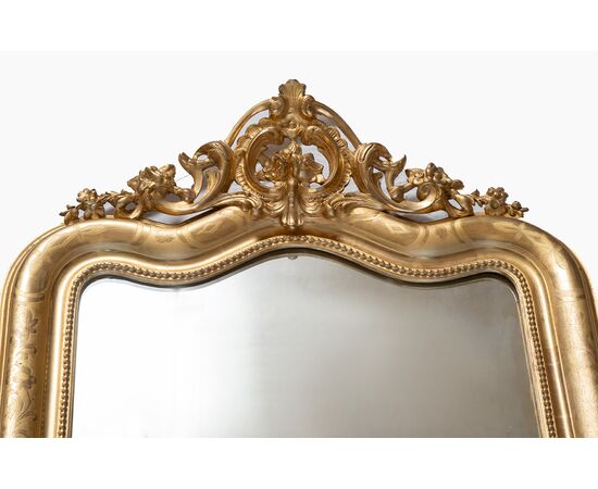 Specchiera antica Napoleone III Francese in legno dorato e intagliato. Periodo XIX secolo.