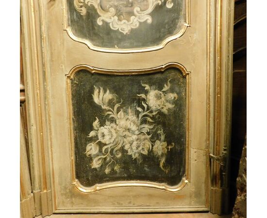 PTS895 - No. 2 antique lacquered doors, with frame and overdoor, 18th century, opening cm W 90 x H 217