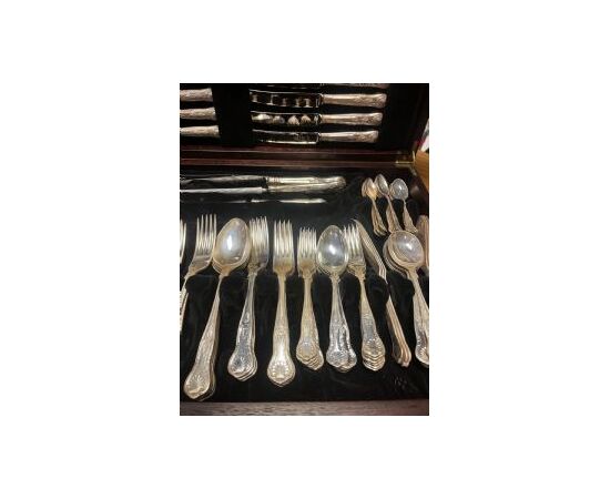 Sheffield cutlery set