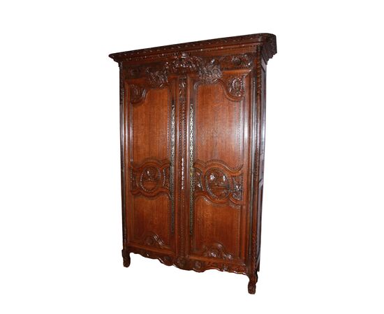Armadio francese del 1700 Normandia da Matrimonio Mariage in legno di rovere riccamente intagliato
