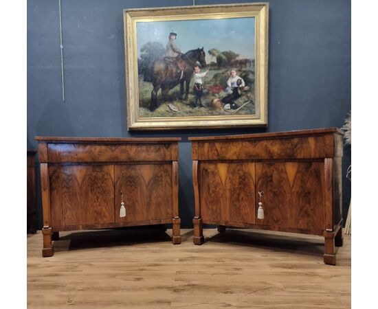 Pair of Empire sideboards, 1820, veneered in walnut burl wood