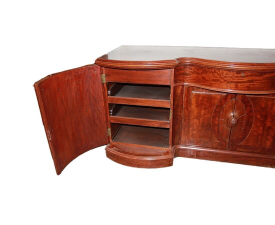Large English Victorian style mahogany sideboard, 1800s
