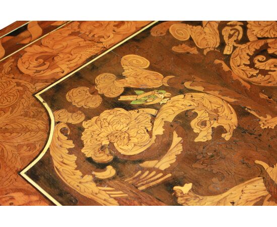 Precious Italian Living Room Table from the 1800s, richly inlaid