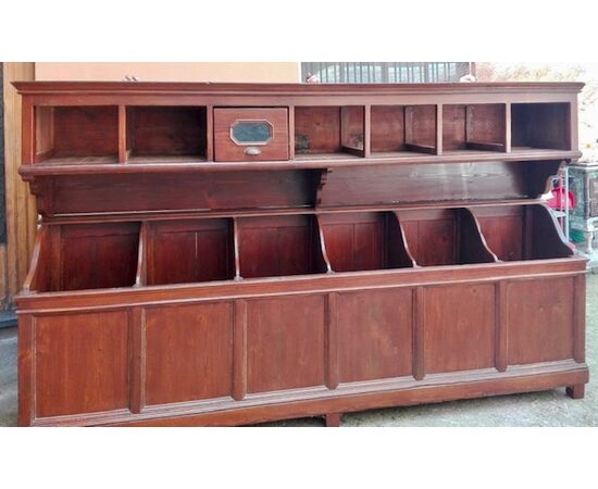 Grocery store furniture