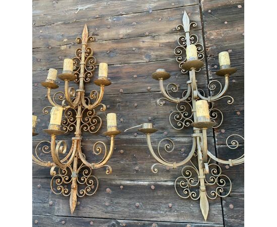 LAMP250 - Pair of gilded sconces, 19th/20th century, dimensions cm W 60 x H 115 x D 34