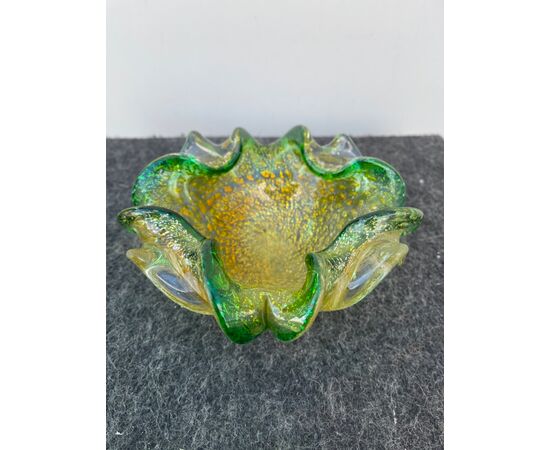 Submerged glass ashtray with gold leaf.Barovier     