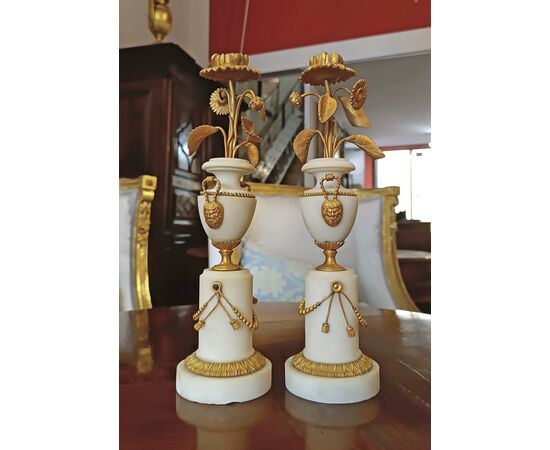 PAIR OF NEOCLASSICAL CANDLESTICKS LATE 18TH CENTURY