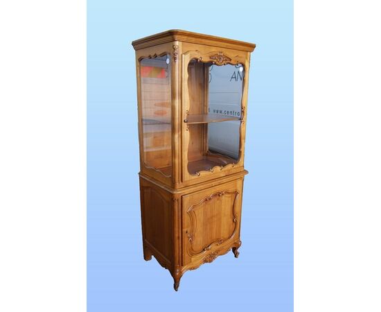 Early 1900s French display cabinet, Provençal style, in cherry wood, two-piece