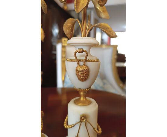 PAIR OF NEOCLASSICAL CANDLESTICKS LATE 18TH CENTURY