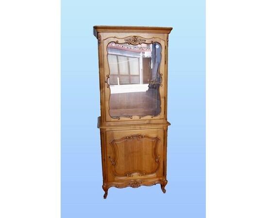 Early 1900s French display cabinet, Provençal style, in cherry wood, two-piece