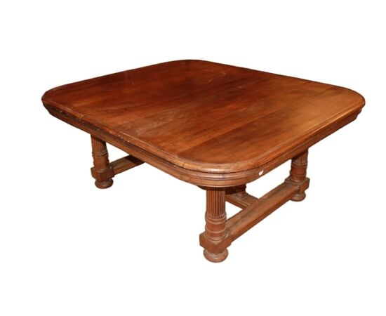 Grande tavolo quadrato francese Del 1800 In Legno di Noce