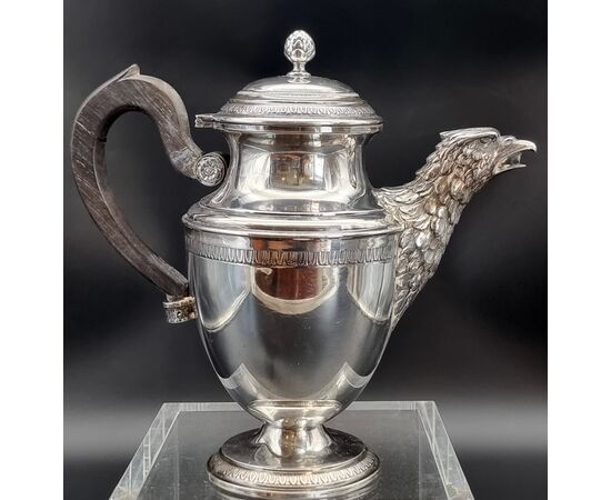 Caffettiera in argento 800, stile neoclassico, Italia, XX secolo