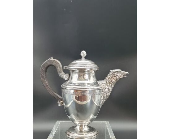Caffettiera in argento 800, stile neoclassico, Italia, XX secolo