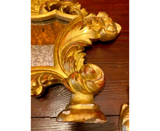 Cartaglorie in legno scolpito e dorato