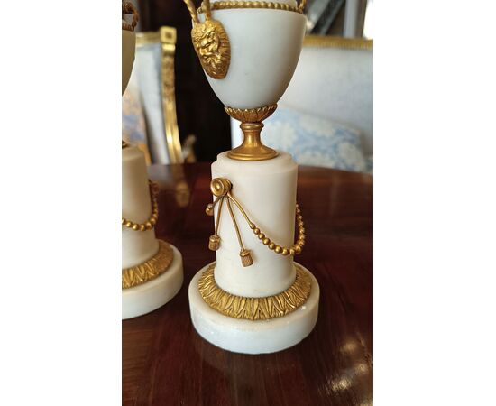 PAIR OF NEOCLASSICAL CANDLESTICKS LATE 18TH CENTURY