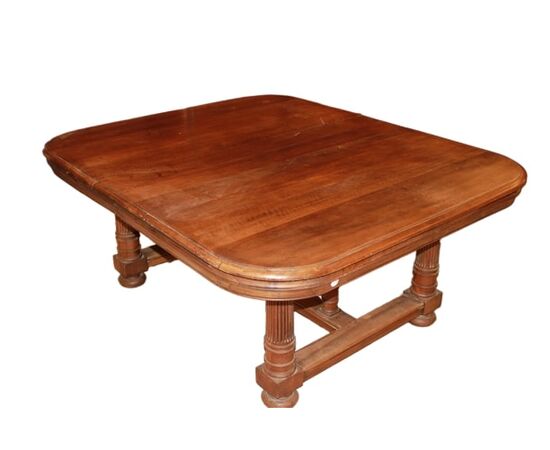 Grande tavolo quadrato francese Del 1800 In Legno di Noce