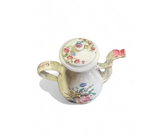 GINORI MANUFACTURE 'DOCCIA' COFFEE POT - 18th century