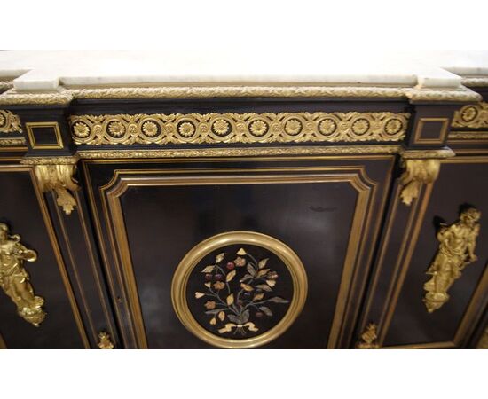 Antica servante stile Boulle francese del 1800 con ricche applicazioni in bronzo e pietre dure
