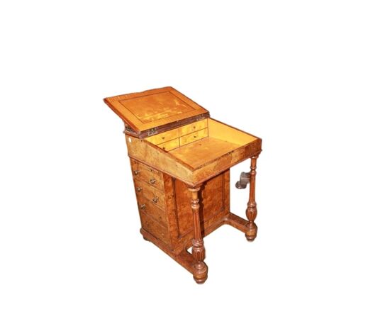 English Davenport from the second half of the 19th century in walnut and walnut burl