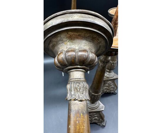 Set of 4 candlesticks, Chiseled brass candle holders – Neoclassical.