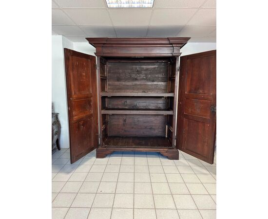 Armadio Luigi XIV  . Genova fine 600