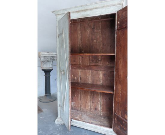 Lacquered cabinet-wardrobe, Tuscany, 18th century