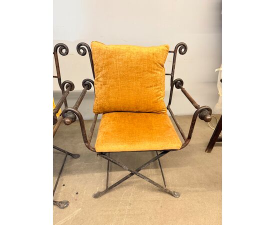 Coppia di poltrone in ferro battuto classiche XX sec 96x74x55cm
