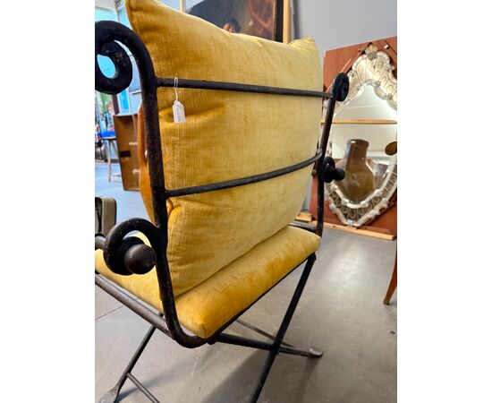 Coppia di poltrone in ferro battuto classiche XX sec 96x74x55cm